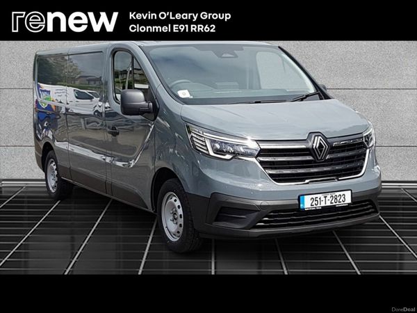 Renault Trafic MPV, Diesel, 2025, Grey