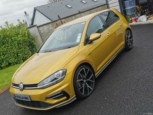 Volkswagen Golf Estate, Diesel, 2017, Yellow