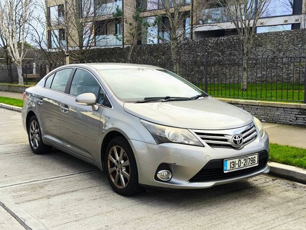 Toyota Avensis Saloon, Petrol, 2013, Grey