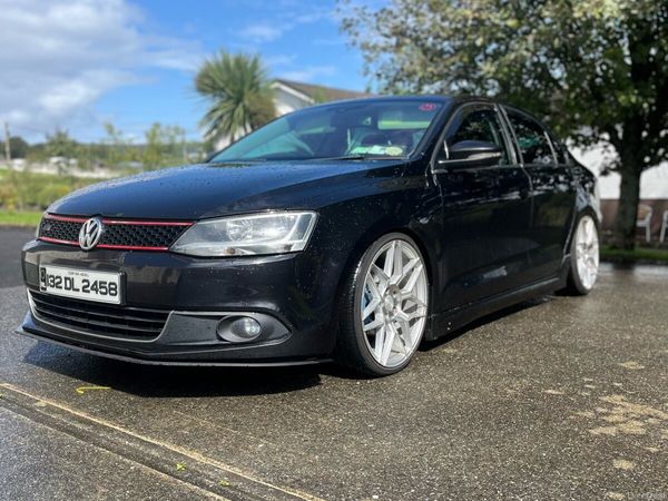 Volkswagen Jetta Saloon, Diesel, 2013, Black