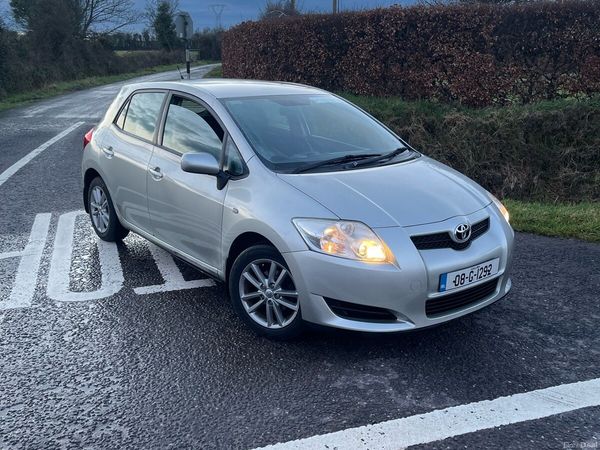 Toyota Auris Hatchback, Petrol, 2008, Silver