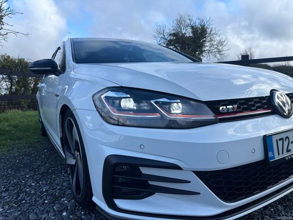 Volkswagen Golf Hatchback, Petrol, 2017, White