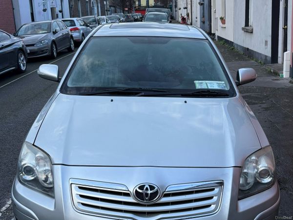 Toyota Avensis Saloon, Petrol, 2008, Silver