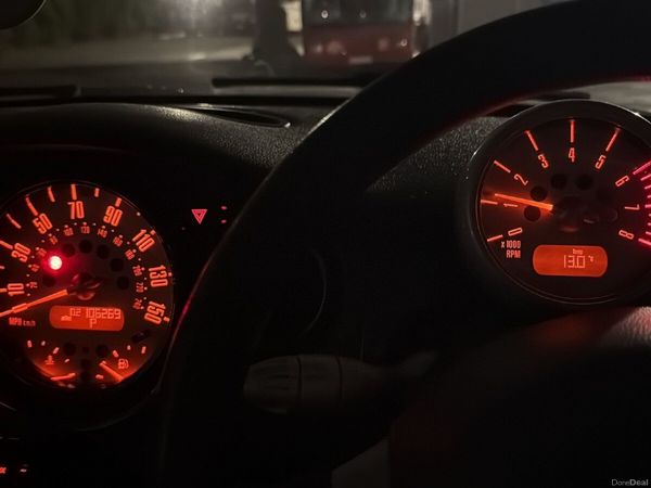 Mini Cooper Hatchback, Petrol, 2004, Silver