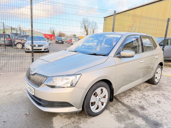 Skoda Fabia Hatchback, Petrol, 2015, Beige