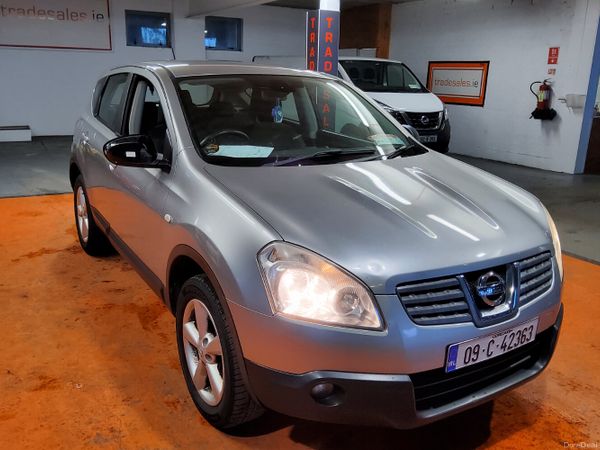 Nissan Qashqai Hatchback, Diesel, 2009, Silver