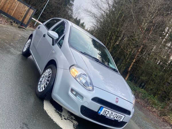 Fiat Punto Hatchback, Petrol, 2015, Grey