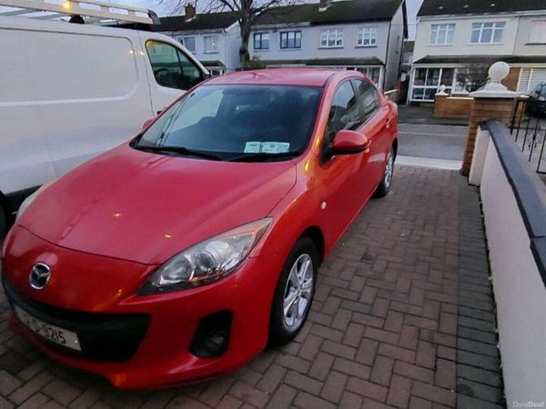 Mazda Mazda3 Saloon, Diesel, 2012, Red
