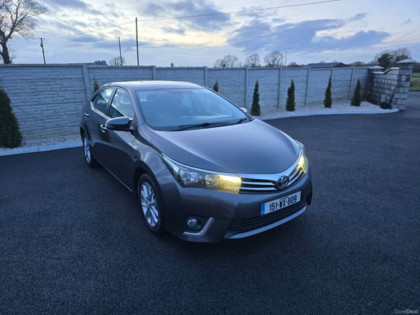 Toyota Corolla Saloon, Diesel, 2015, Grey