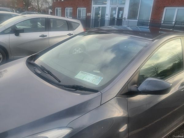 Hyundai i30 Hatchback, Petrol, 2015, Grey