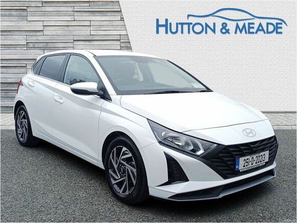 Hyundai i20 Hatchback, Petrol, 2025, 
