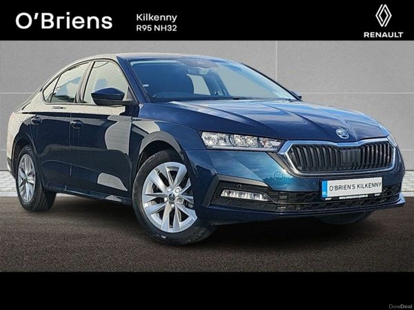 Skoda Octavia Saloon, Petrol, 2024, Blue
