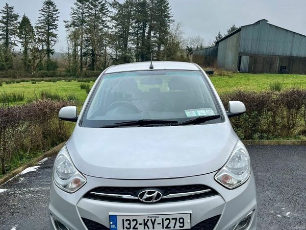 Hyundai i10 Hatchback, Petrol, 2013, Silver