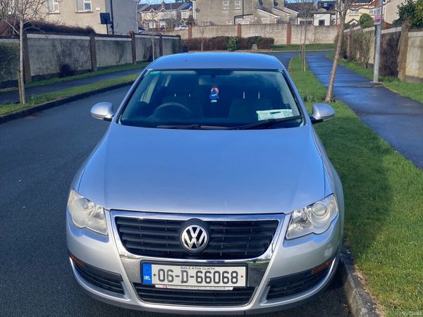 Volkswagen Passat Saloon, Petrol, 2006, Silver