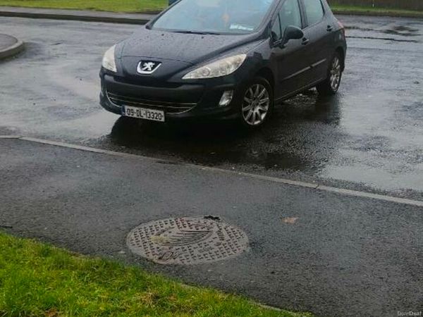 Peugeot 308 Hatchback, Diesel, 2009, Grey