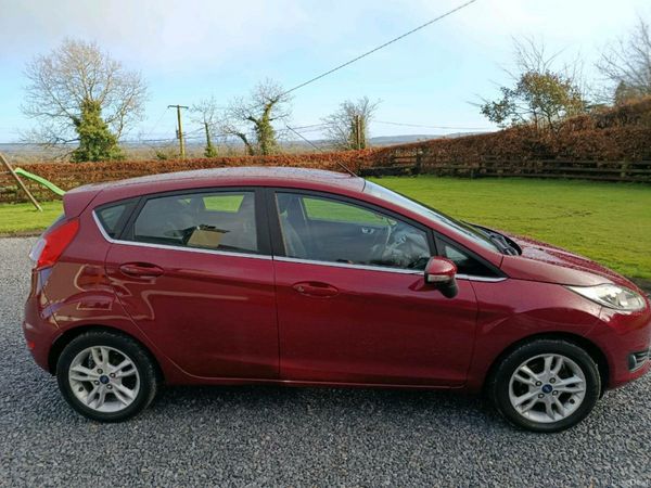Ford Fiesta Hatchback, Petrol, 2013, Black