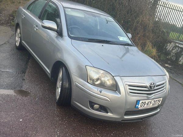 Toyota Avensis Hatchback, Diesel, 2009, Silver