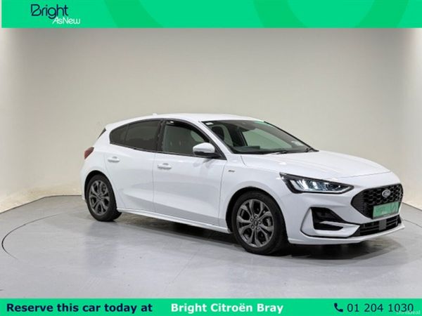 Ford Focus Hatchback, Petrol, 2024, White