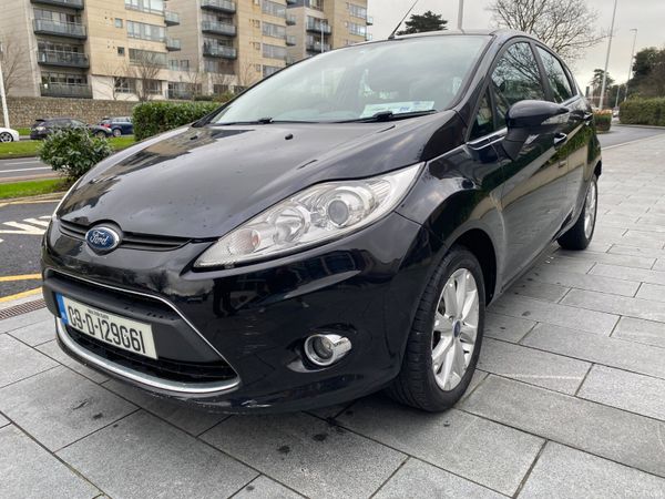 Ford Fiesta Hatchback, Petrol, 2009, Black