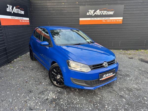 Volkswagen Polo Hatchback, Petrol, 2013, Blue