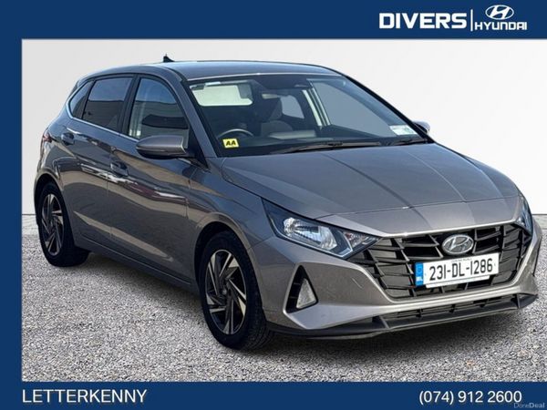 Hyundai i20 Hatchback, Petrol, 2023, Grey