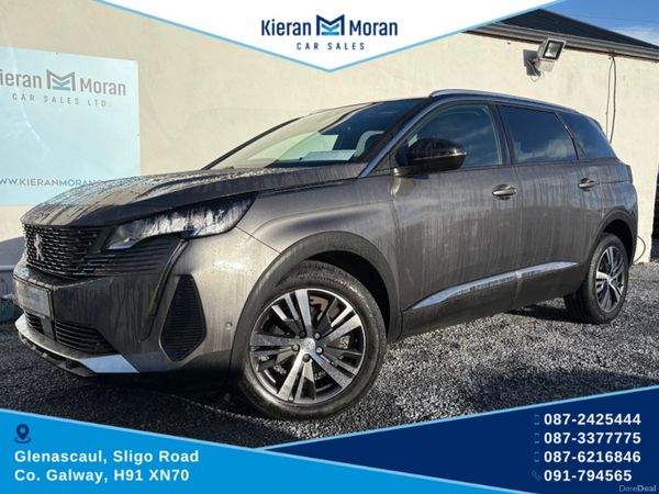 Peugeot 5008 MPV, Diesel, 2023, Grey