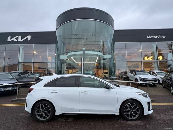 Kia Ceed Hatchback, Petrol, 2021, White