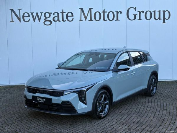 Kia K4 Hatchback, Petrol, 2026, Green