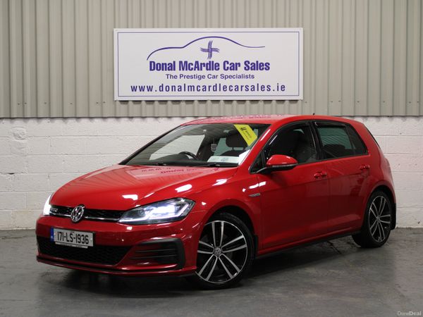 Volkswagen Golf Hatchback, Diesel, 2017, Red