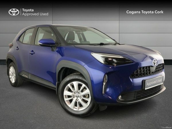 Toyota Yaris Cross Hatchback, Petrol Hybrid, 2022, Blue