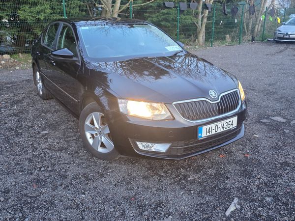 Skoda Octavia Hatchback, Diesel, 2014, Black