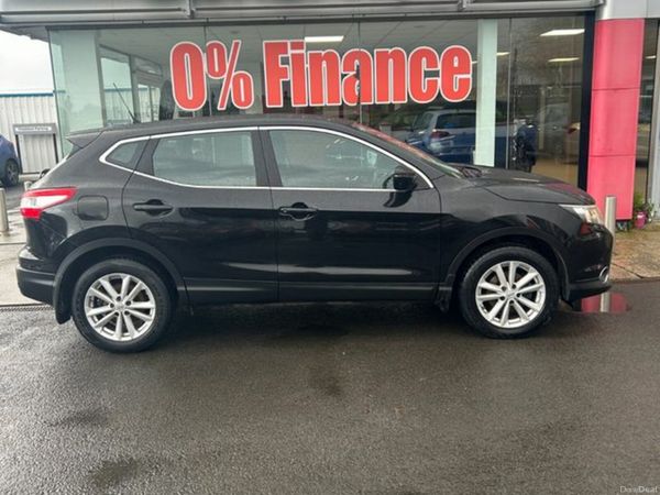 Nissan Qashqai MPV, Diesel, 2015, Black