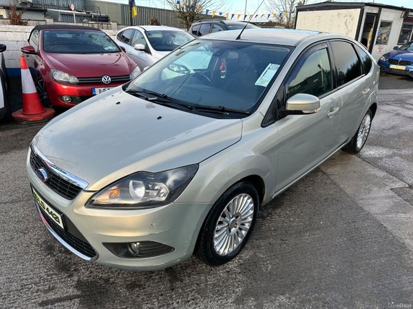 Ford Focus Hatchback, Diesel, 2010, Silver
