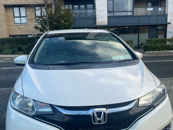Honda Fit Hatchback, Petrol Hybrid, 2016, White