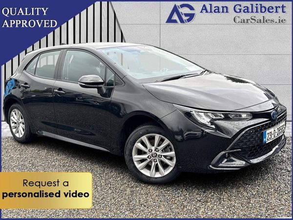 Toyota Corolla Hatchback, Petrol Hybrid, 2023, Black
