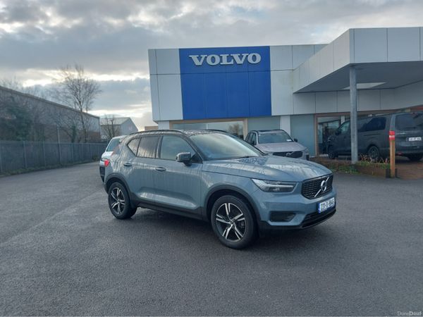 Volvo XC40 SUV, Petrol, 2023, Grey