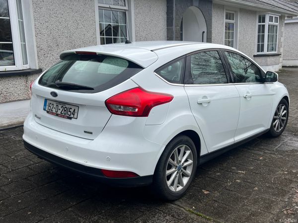 Ford Focus Hatchback, Petrol, 2015, White