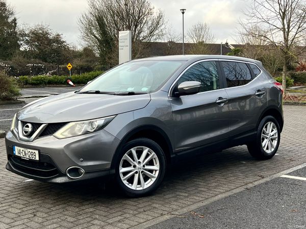 Nissan Qashqai Hatchback, Diesel, 2014, Grey