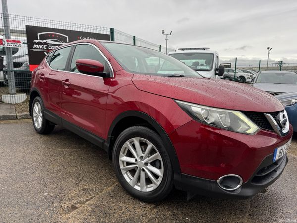 Nissan Qashqai Hatchback, Diesel, 2015, Red