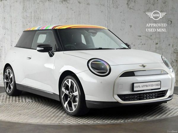 Mini Cooper Hatchback, Electric, 2025, White