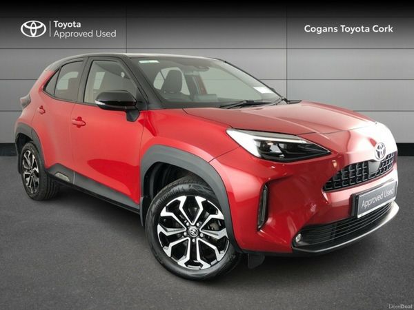 Toyota Yaris Cross Hatchback, Petrol Hybrid, 2023, Red
