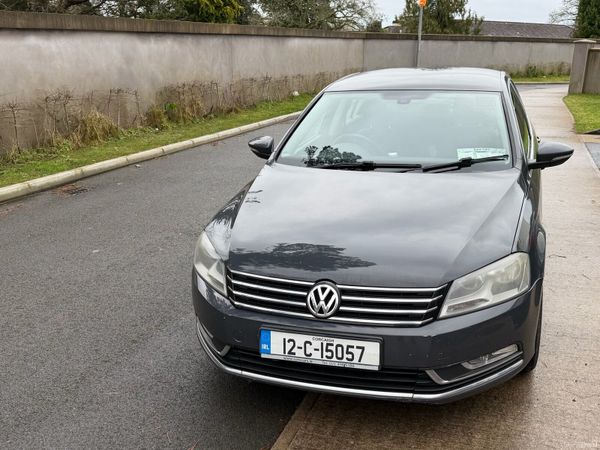 Volkswagen Passat Saloon, Diesel, 2012, Grey