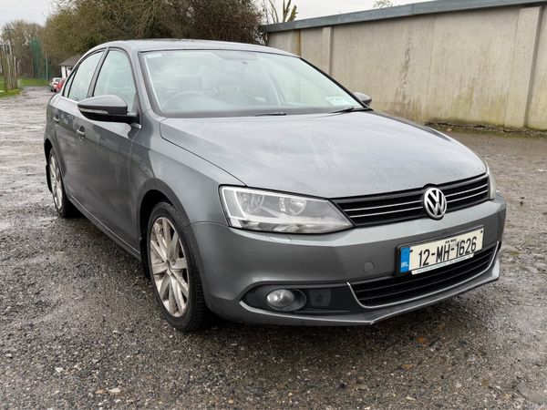 Volkswagen Jetta Saloon, Diesel, 2012, Grey