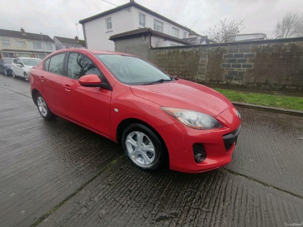 Mazda Mazda3 Saloon, Diesel, 2012, Red