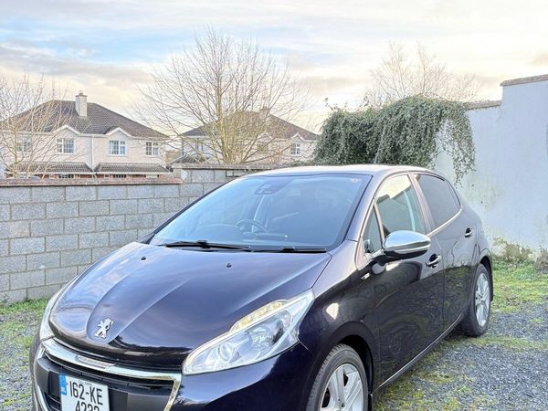 Peugeot 208 Hatchback, Petrol, 2016, Blue