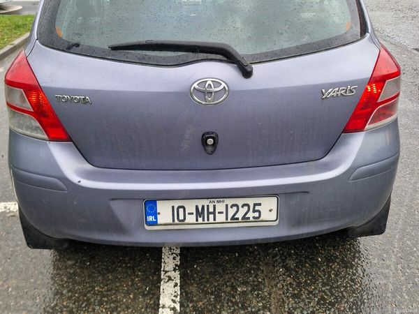 Toyota Yaris Hatchback, Petrol, 2010, Blue