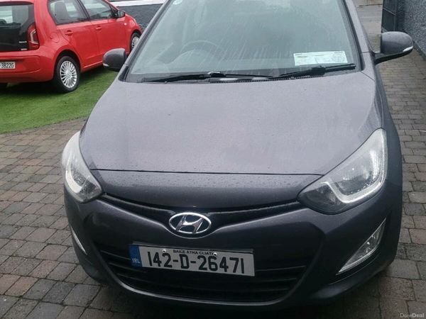 Hyundai i20 Hatchback, Petrol, 2014, Grey