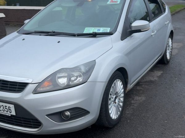 Ford Focus Hatchback, Diesel, 2010, Silver
