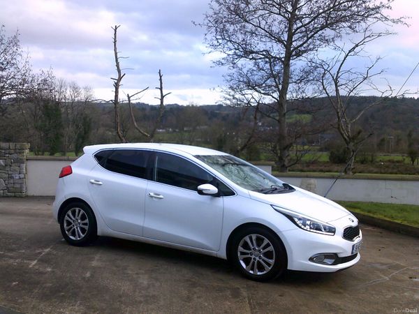 Kia Ceed Hatchback, Diesel, 2015, White