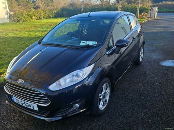 Ford Fiesta Hatchback, Petrol, 2013, Black